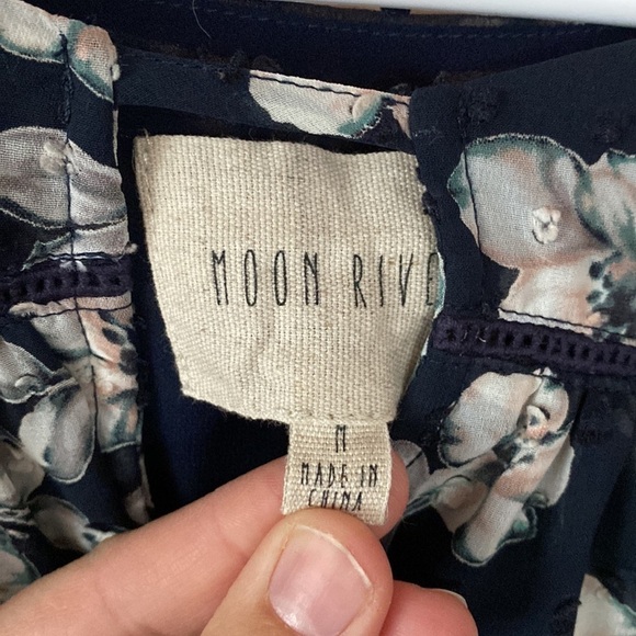 Moon River Blouse - Picture 2 of 6